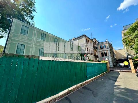 комерційна за адресою Петра Сагайдачного вул., 1-Б
