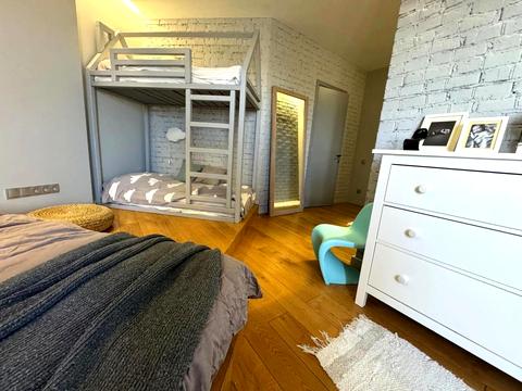 квартира за адресою Дегтярівська вул., 25а к1