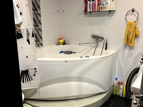 квартира за адресою Нескорених вул., 54б