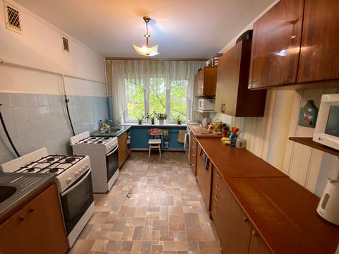 квартира за адресою Салютна вул., 6