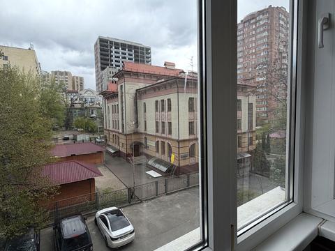 квартира за адресою Золотоустівська вул., 24