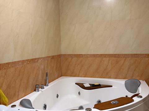 квартира за адресою Золотоустівська вул., 24