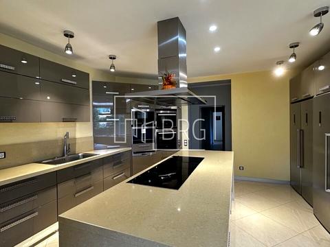 будинок за адресою Лугова вул.