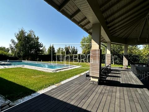 будинок за адресою Лугова вул.