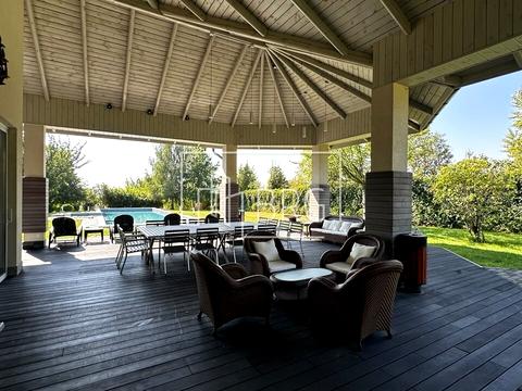 будинок за адресою Лугова вул.