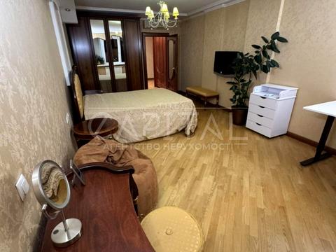 квартира за адресою В'ячеслава Чорновола вул., 2
