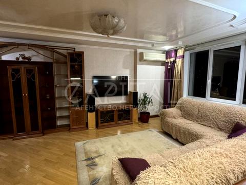 квартира за адресою В'ячеслава Чорновола вул., 2