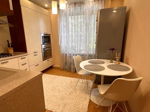 квартира за адресою Степана Бандери пров., 13
