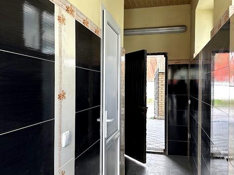 комерційна за адресою Київська вул., 16