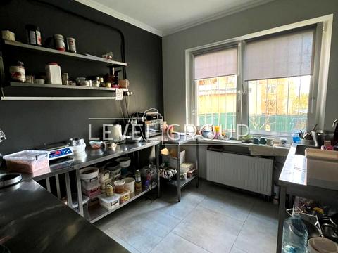 комерційна за адресою Софії Русової вул., 7-Г