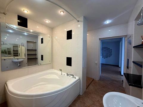 квартира за адресою Старонаводницька вул., 8