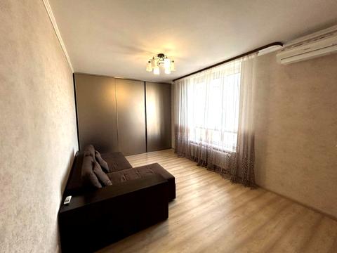 квартира по адресу Академика Глушкова просп., 9-Г