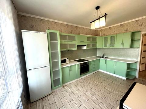 квартира по адресу Академика Глушкова просп., 9-Г