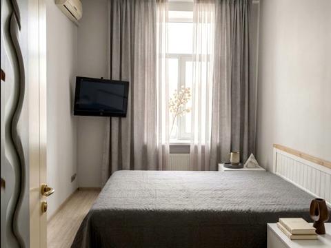 квартира по адресу Крутой спуск, 6/2