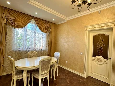 будинок за адресою Івасюка, 6