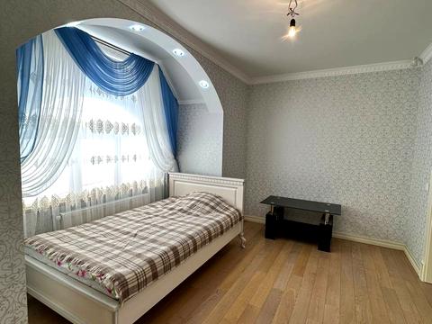будинок за адресою Івасюка, 6