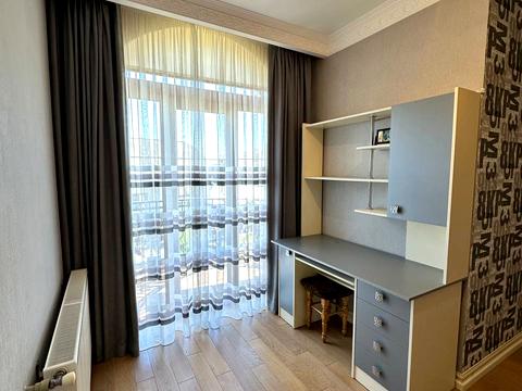 будинок за адресою Івасюка, 6