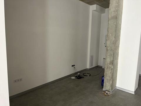 комерційна за адресою Стрийська вул., 113-В