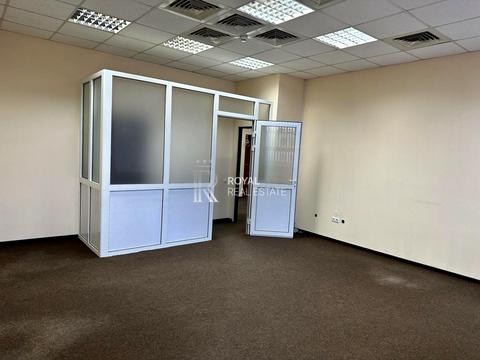 комерційна за адресою Новокостянтинівська вул., 192