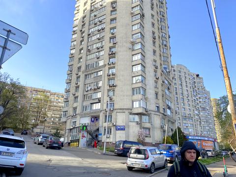 квартира за адресою Голосіївський просп. (40-річчя Жовтня), 68