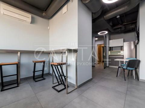 комерційна за адресою Берестейське шосе (Брест-Литовське), 26