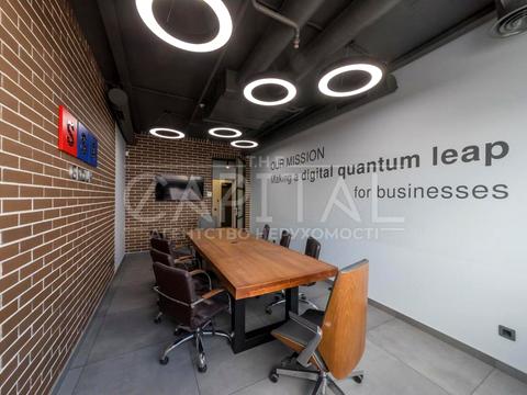 комерційна за адресою Берестейське шосе (Брест-Литовське), 26