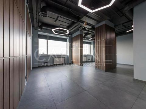 комерційна за адресою Берестейське шосе (Брест-Литовське), 26