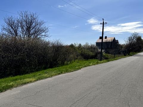 участок по адресу с. Александровка, Південна
