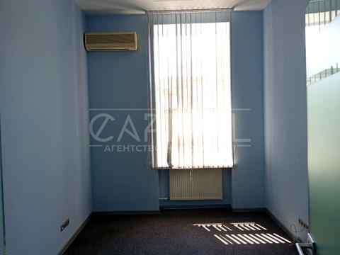 комерційна за адресою Музейний пров., 8-Б