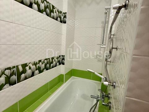 квартира за адресою Мирона Тарнавського вул. (Кутузова), 32