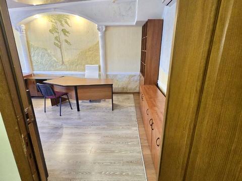 комерційна за адресою Велика Арнаутська вул., 61