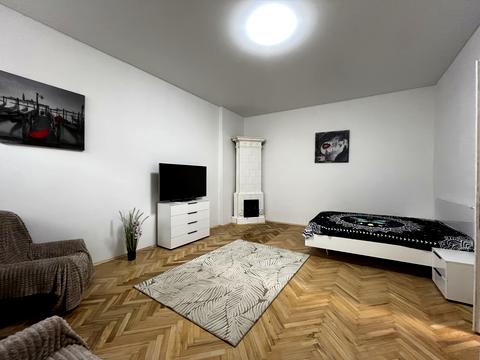 квартира за адресою Джерельна вул., 25
