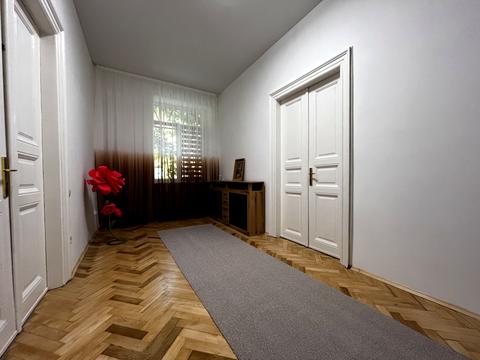квартира за адресою Джерельна вул., 25