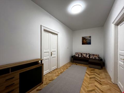 квартира за адресою Джерельна вул., 25