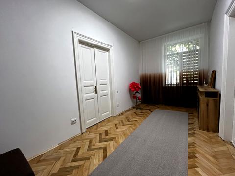квартира за адресою Джерельна вул., 25