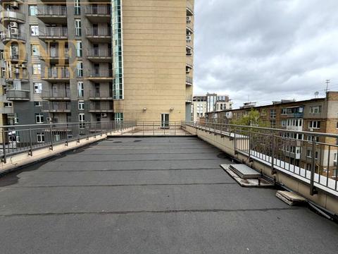 комерційна за адресою Звіринецька вул., 59