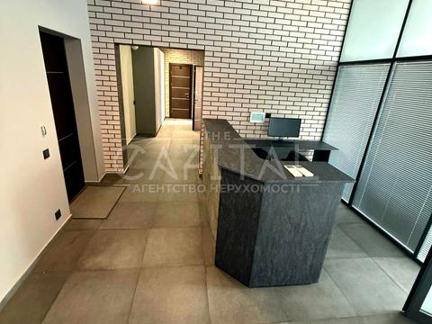 комерційна за адресою Михайла Бойчука вул. (Кіквідзе), 41-Б