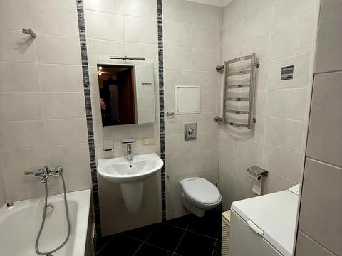 квартира по адресу Николая Амосова ул., 4