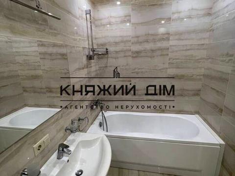 квартира по адресу Драгоманова ул., 40-Е