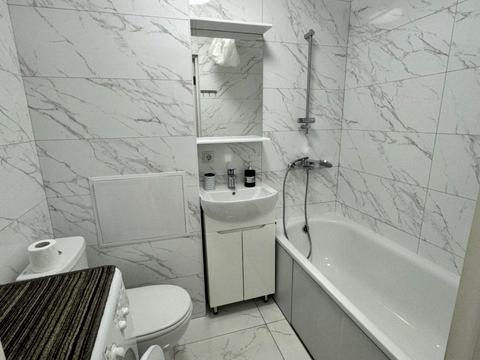 квартира за адресою Київ, Дарницький бульв., 11