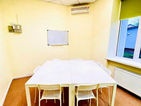 комерційна за адресою Богдана Хмельницького вул., 52