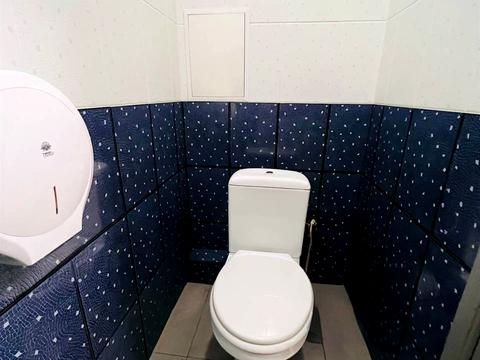 комерційна за адресою Богдана Хмельницького вул., 52