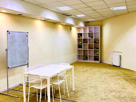 комерційна за адресою Богдана Хмельницького вул., 52