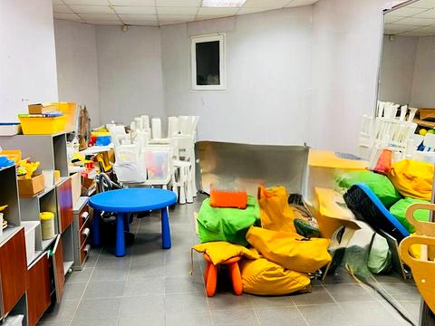 комерційна за адресою Богдана Хмельницького вул., 52