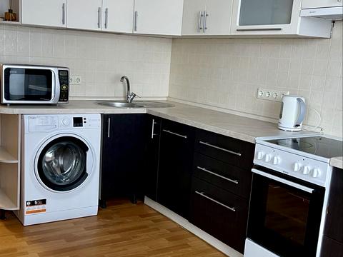 квартира за адресою Братиславська вул., 9-А