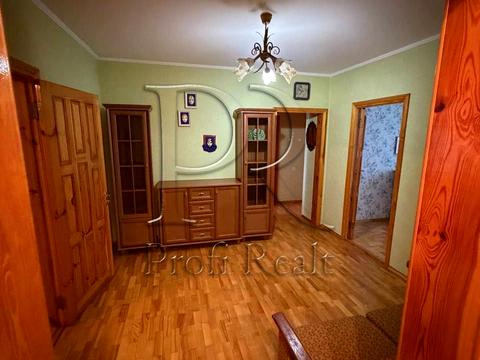 квартира по адресу Ревуцкого ул., 13