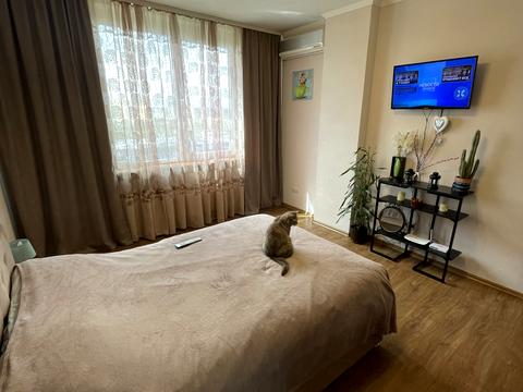 квартира за адресою Богатирська вул., 6-А