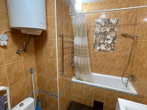 квартира за адресою Богатирська вул., 6-А