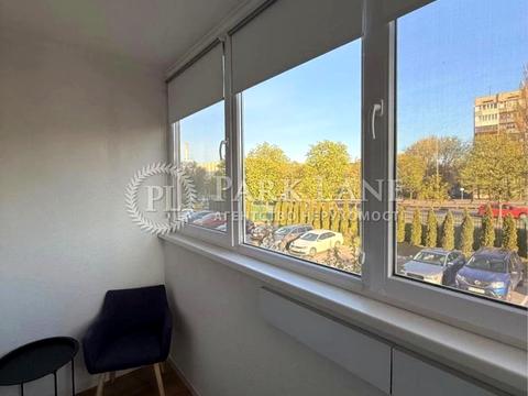 квартира за адресою Любомира Гузара просп. (Космонавта Комарова), 46-В