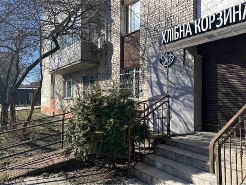 комерційна за адресою Євгена Патона вул., 2